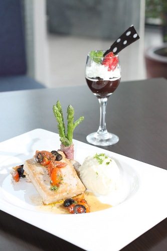 FILLETTO CON TONNO OLIVE POMODORO(1)