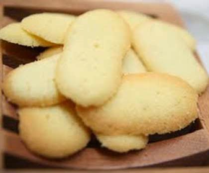 Kue lidah kucing